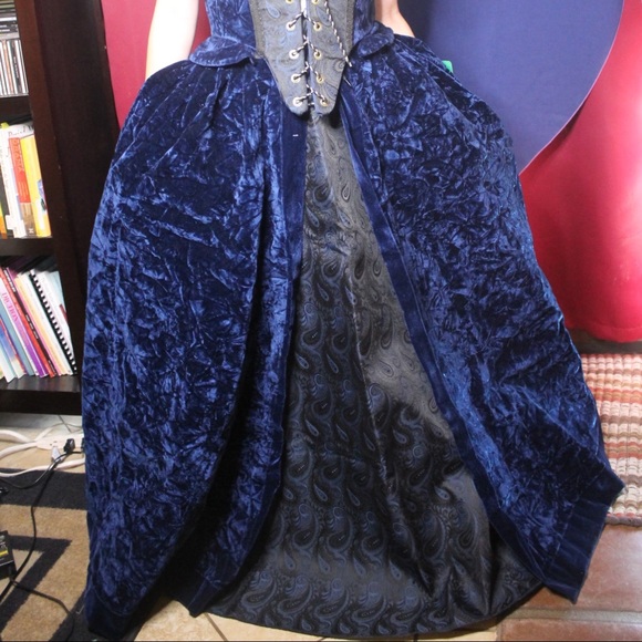 Wizard’s Wardrobe Blue Paisley Print CORSET, UNDERSKIRT and OVERSKIRT - Picture 2 of 2